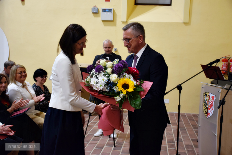 Uroczysta sesja Rady Miejskiej w Złotym Stoku z okazji 35-lecia odrodzenia samorządu terytorialnego