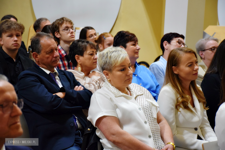 Uroczysta sesja Rady Miejskiej w Złotym Stoku z okazji 35-lecia odrodzenia samorządu terytorialnego