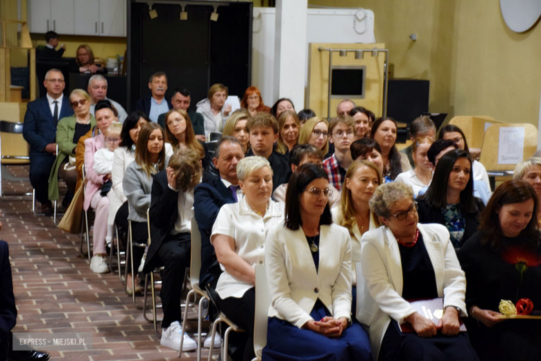 Uroczysta sesja Rady Miejskiej w Złotym Stoku z okazji 35-lecia odrodzenia samorządu terytorialnego