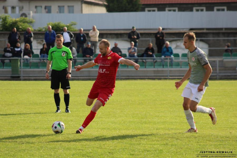 Klasa okręgowa: Zamek Kamieniec Ząbkowicki 4:0 (1:0)  Pogoń Pieszyce