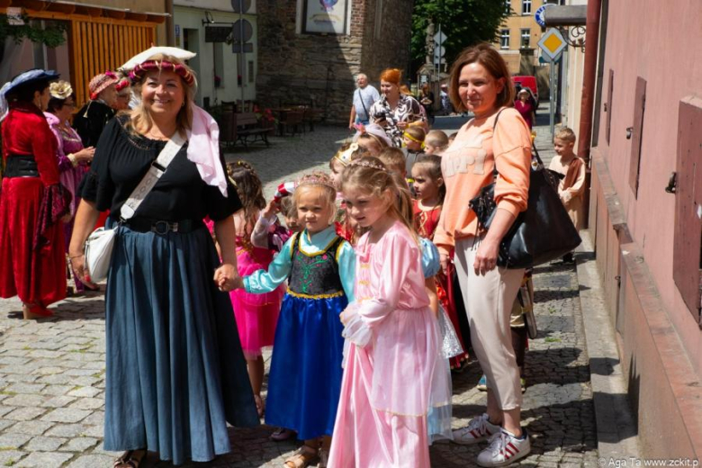 Międzypokoleniowa Biesiada Historyczna z Frankensteinem – radość, historia i wspólna zabawa