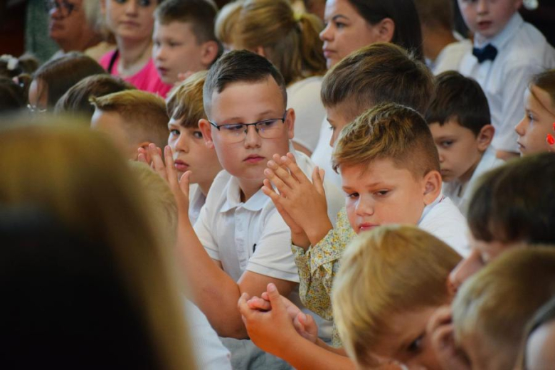 Gminne zakończenie roku szkolnego 2024/2025 w Szkole Podstawowej w Henrykowie