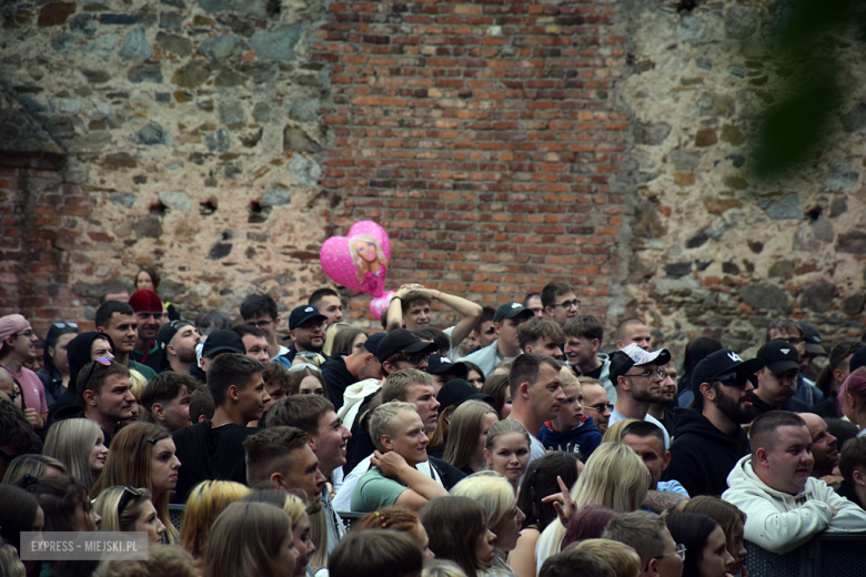 DonGURALesko, Guzior, Grubson i Danzel. Tłumy podczas Dni i Nocy Krzywej Wieży [foto]