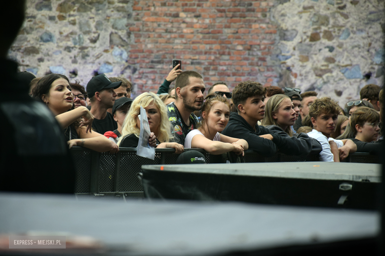 DonGURALesko, Guzior, Grubson i Danzel. Tłumy podczas Dni i Nocy Krzywej Wieży [foto]