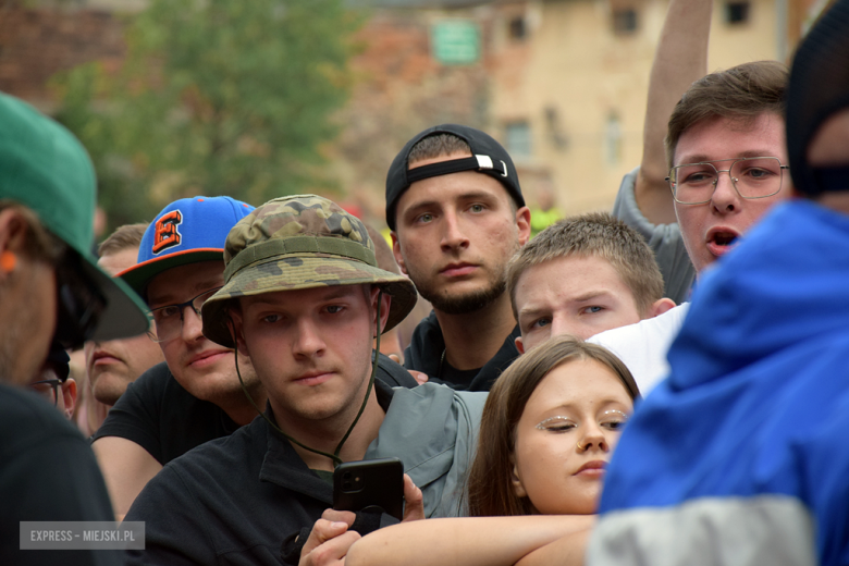 DonGURALesko, Guzior, Grubson i Danzel. Tłumy podczas Dni i Nocy Krzywej Wieży [foto]