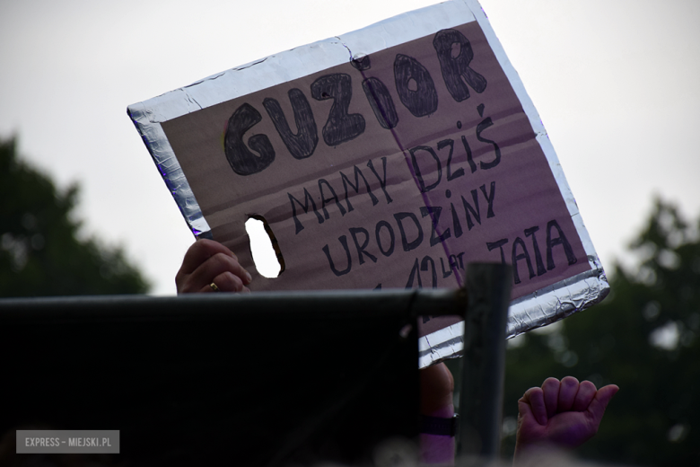 DonGURALesko, Guzior, Grubson i Danzel. Tłumy podczas Dni i Nocy Krzywej Wieży [foto]