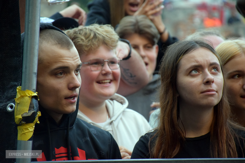 DonGURALesko, Guzior, Grubson i Danzel. Tłumy podczas Dni i Nocy Krzywej Wieży [foto]