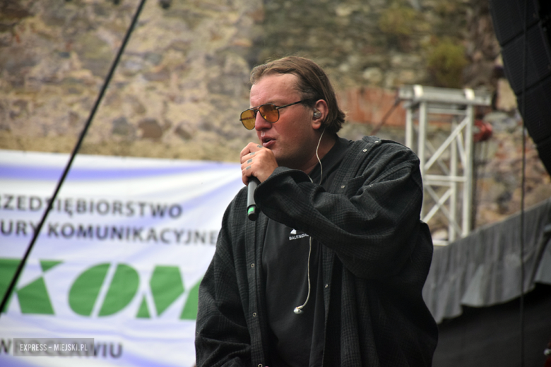 DonGURALesko, Guzior, Grubson i Danzel. Tłumy podczas Dni i Nocy Krzywej Wieży [foto]