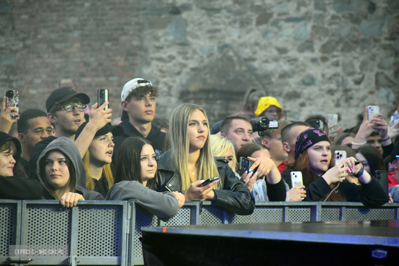 DonGURALesko, Guzior, Grubson i Danzel. Tłumy podczas Dni i Nocy Krzywej Wieży [foto]