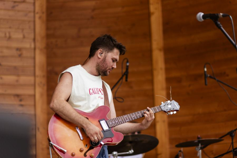 Wakacyjny Park Kultury w Złotym Stoku. Wystąpił zespół Tom J