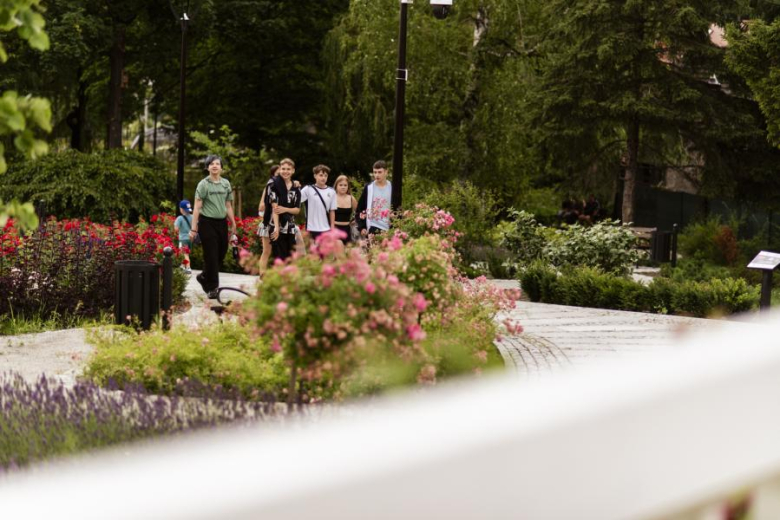 Wakacyjny Park Kultury w Złotym Stoku. Wystąpił zespół Tom J