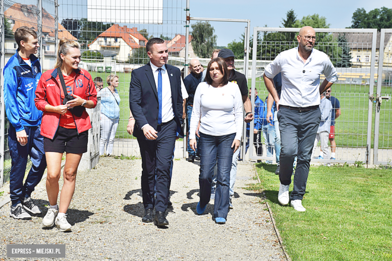 Minister Sportu i Turystyki oraz wicemarszałek Sejmu z wizytą w Kamieńcu Ząbkowickim
