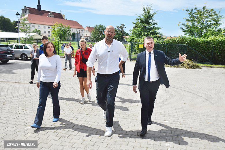 Minister Sportu i Turystyki oraz wicemarszałek Sejmu z wizytą w Kamieńcu Ząbkowickim
