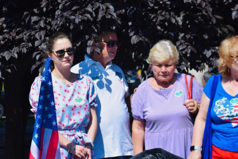 Ziębice i Brighton – dwa miasta, jedno serce. Dzwon przyjaźni na skwerze