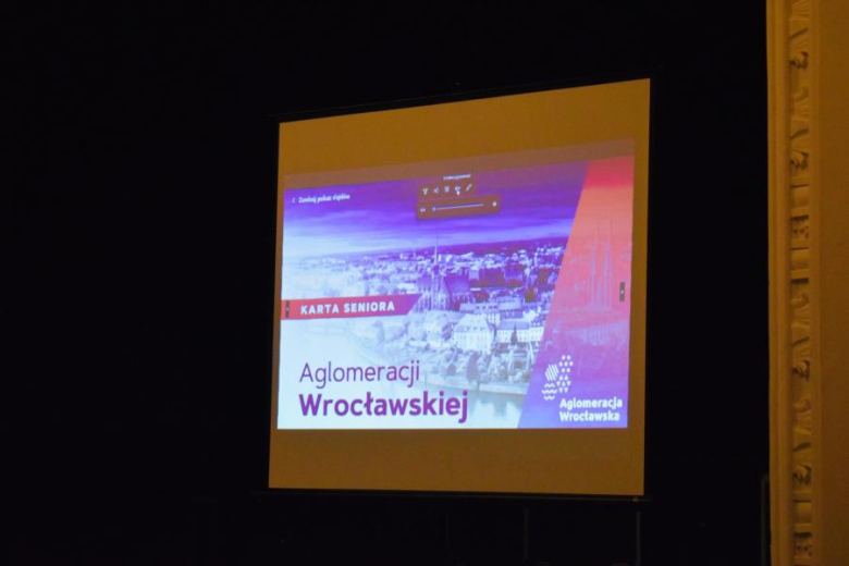 Ruszył Program Karty Seniora Aglomeracji Wrocławskiej – Jak otrzymać kartę i korzystać ze zniżek?