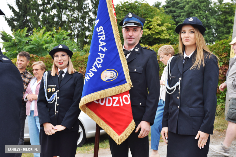 Tradycja połączona z dobrą zabawą i niepowtarzalny wyścig traktorów. Dożynki gminy Stoszowice