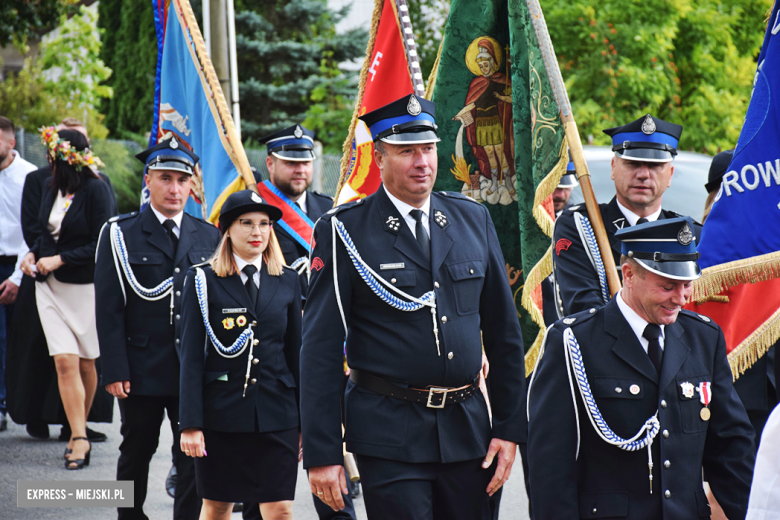 Tradycja połączona z dobrą zabawą i niepowtarzalny wyścig traktorów. Dożynki gminy Stoszowice