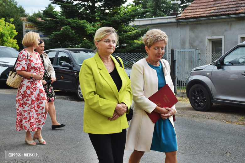 Tradycja połączona z dobrą zabawą i niepowtarzalny wyścig traktorów. Dożynki gminy Stoszowice