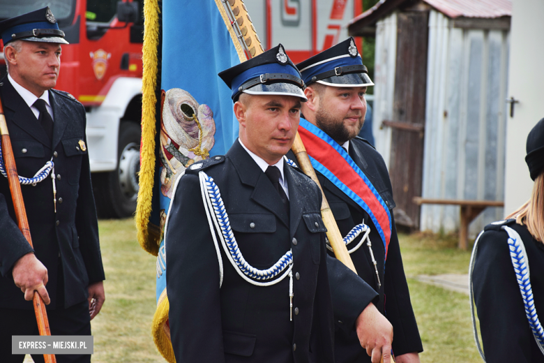 Tradycja połączona z dobrą zabawą i niepowtarzalny wyścig traktorów. Dożynki gminy Stoszowice