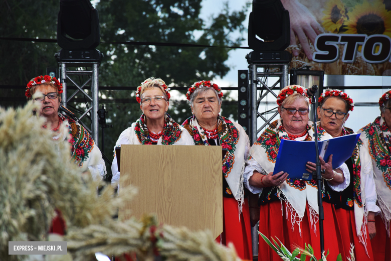 Tradycja połączona z dobrą zabawą i niepowtarzalny wyścig traktorów. Dożynki gminy Stoszowice