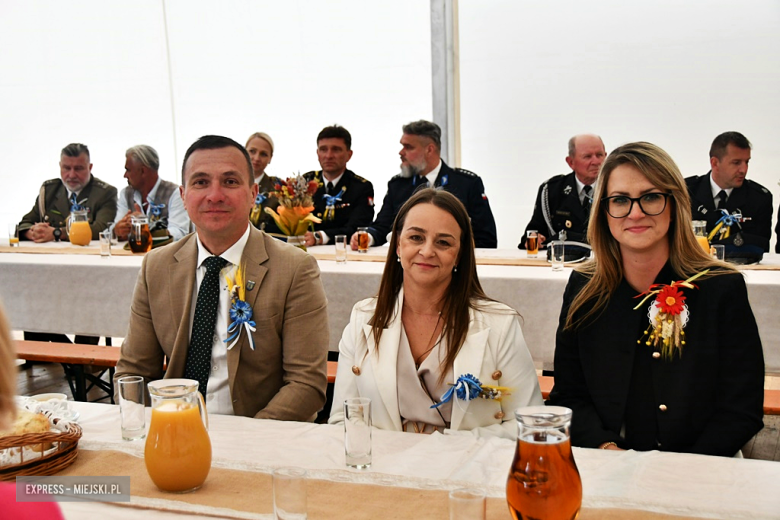 W Starym Henrykowie podziękowano za plony. Dożynki Gminy Ciepłowody