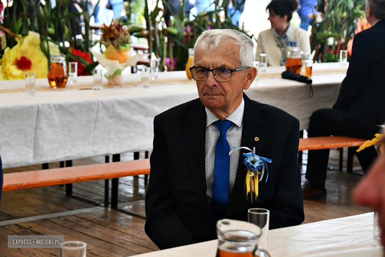W Starym Henrykowie podziękowano za plony. Dożynki Gminy Ciepłowody