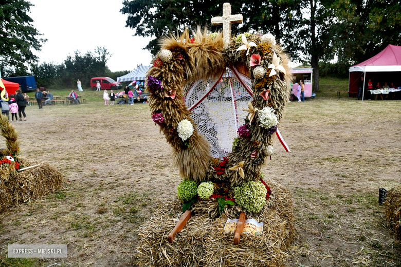 W Starym Henrykowie podziękowano za plony. Dożynki Gminy Ciepłowody