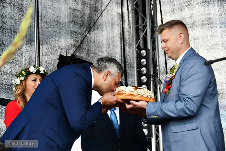 Muzyka, tradycja i turniej sołectw – dożynki gminne w Olbrachcicach Wielkich