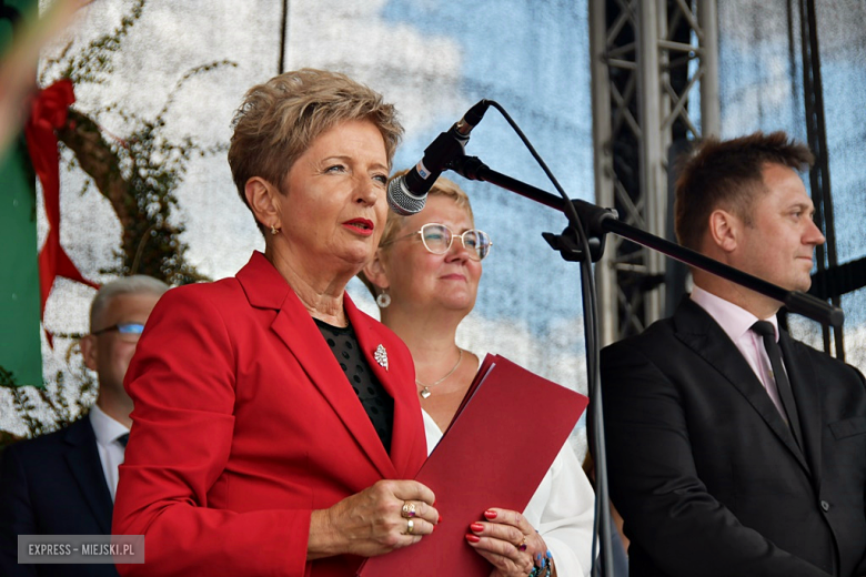 Muzyka, tradycja i turniej sołectw – dożynki gminne w Olbrachcicach Wielkich