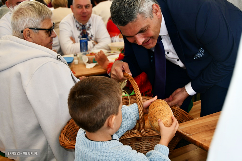 Muzyka, tradycja i turniej sołectw – dożynki gminne w Olbrachcicach Wielkich