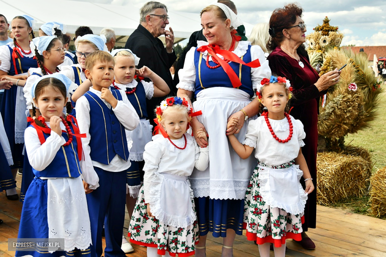 Muzyka, tradycja i turniej sołectw – dożynki gminne w Olbrachcicach Wielkich
