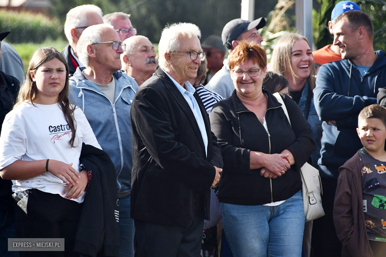 Muzyka, tradycja i turniej sołectw – dożynki gminne w Olbrachcicach Wielkich