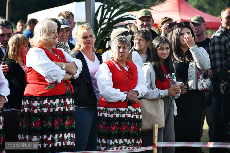 Muzyka, tradycja i turniej sołectw – dożynki gminne w Olbrachcicach Wielkich