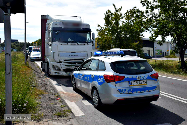 Zderzenie pojazdów na ósemce w Ząbkowicach Śląskich