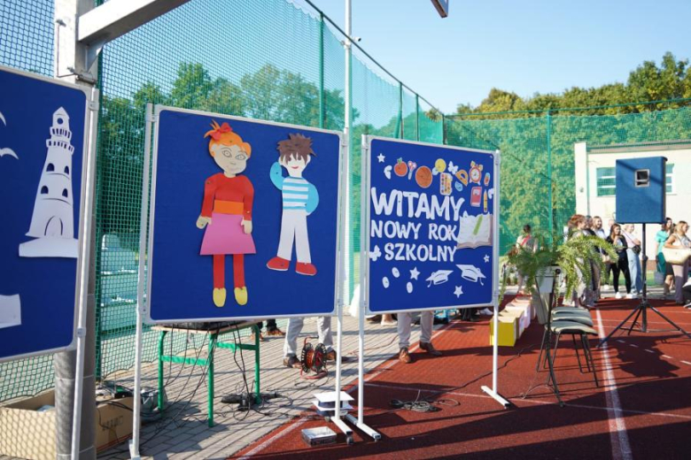 Gminne rozpoczęcie roku szkolnego w Szkole Podstawowej nr 2 w Ziębicach