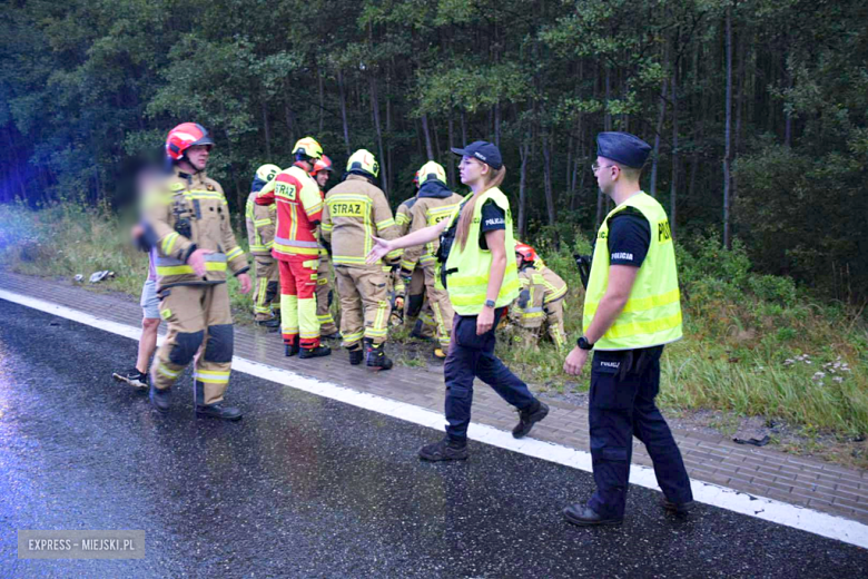 Zderzenie porsche z samochodem ciężarowym na krajowej ósemce