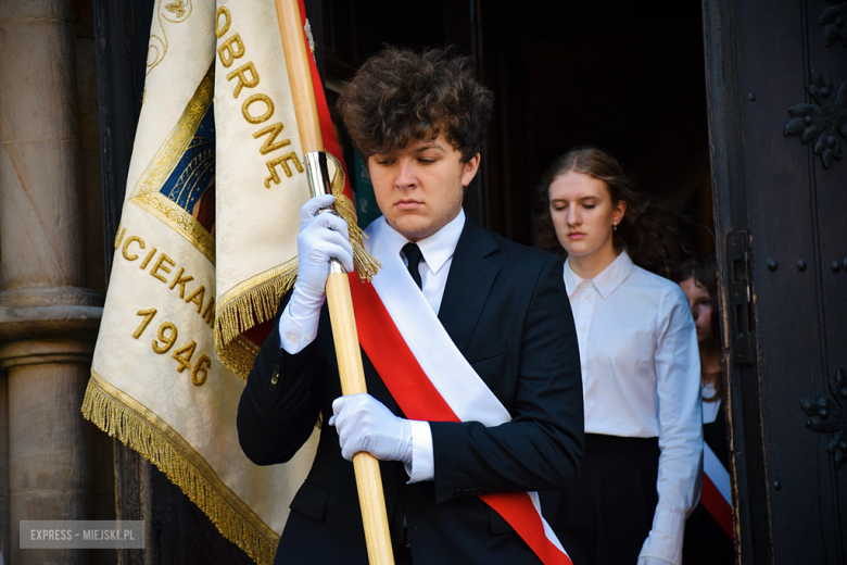„Ludzkość musi położyć kres wojnie [...]”  Powiatowa Uroczystość Kombatancka w Ziębicach [foto]