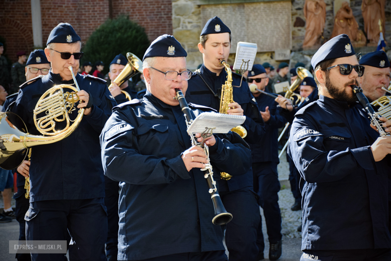 „Ludzkość musi położyć kres wojnie [...]”  Powiatowa Uroczystość Kombatancka w Ziębicach [foto]