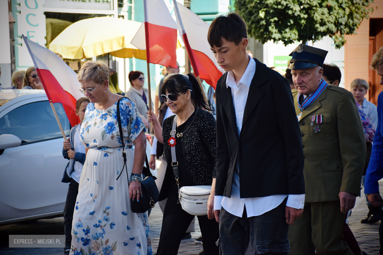 „Ludzkość musi położyć kres wojnie [...]”  Powiatowa Uroczystość Kombatancka w Ziębicach [foto]