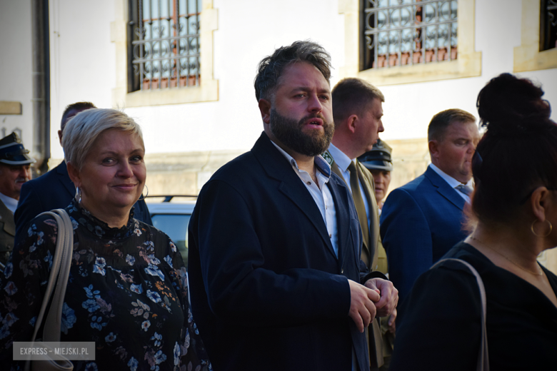 „Ludzkość musi położyć kres wojnie [...]”  Powiatowa Uroczystość Kombatancka w Ziębicach [foto]