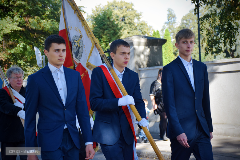 „Ludzkość musi położyć kres wojnie [...]”  Powiatowa Uroczystość Kombatancka w Ziębicach [foto]