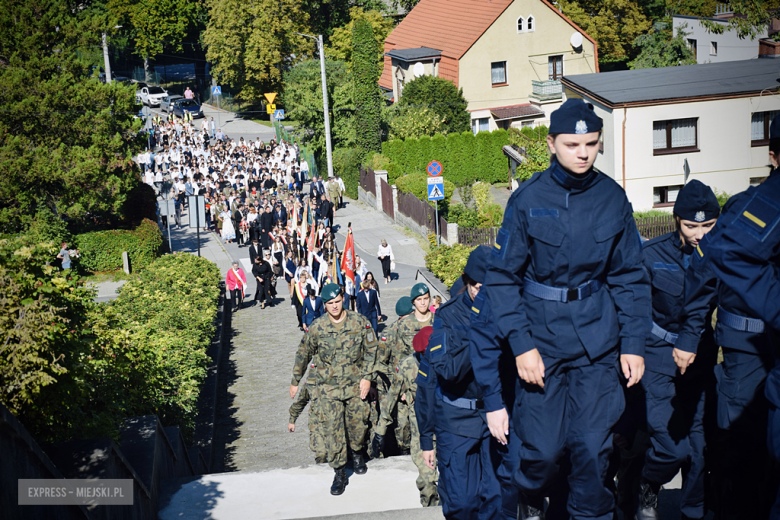 „Ludzkość musi położyć kres wojnie [...]”  Powiatowa Uroczystość Kombatancka w Ziębicach [foto]