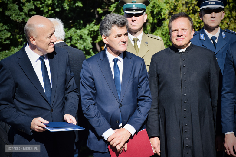 „Ludzkość musi położyć kres wojnie [...]”  Powiatowa Uroczystość Kombatancka w Ziębicach [foto]
