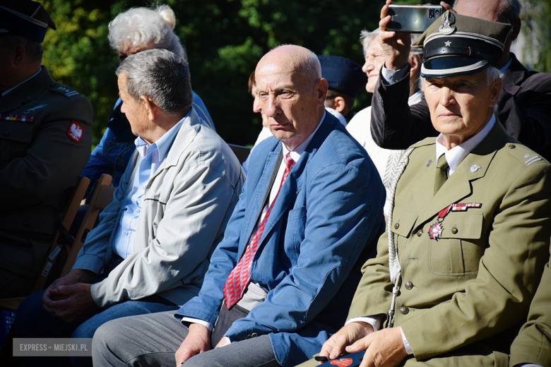„Ludzkość musi położyć kres wojnie [...]”  Powiatowa Uroczystość Kombatancka w Ziębicach [foto]