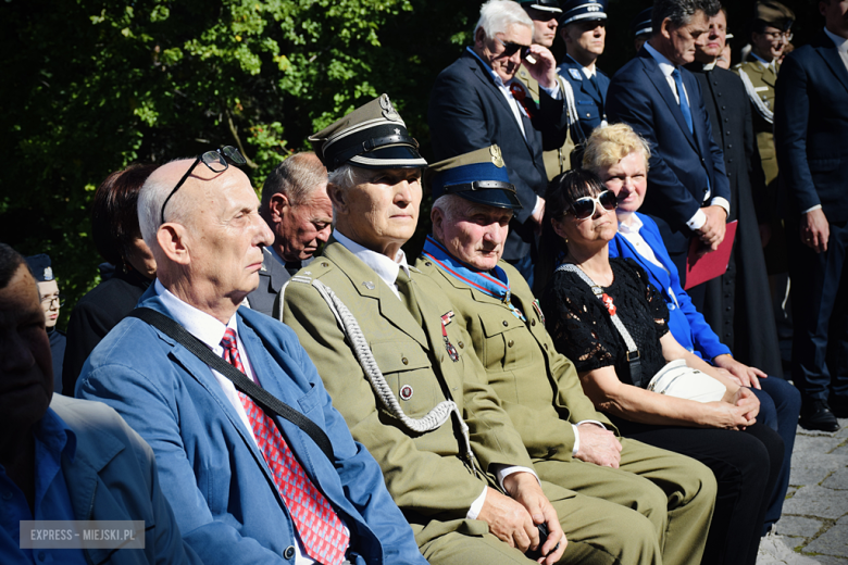 „Ludzkość musi położyć kres wojnie [...]”  Powiatowa Uroczystość Kombatancka w Ziębicach [foto]