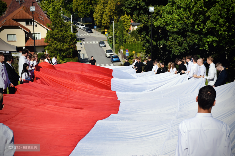 „Ludzkość musi położyć kres wojnie [...]”  Powiatowa Uroczystość Kombatancka w Ziębicach [foto]
