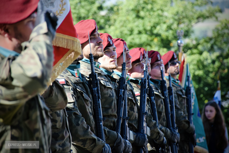 „Ludzkość musi położyć kres wojnie [...]”  Powiatowa Uroczystość Kombatancka w Ziębicach [foto]