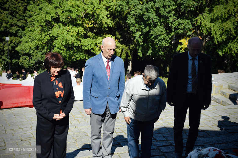 „Ludzkość musi położyć kres wojnie [...]”  Powiatowa Uroczystość Kombatancka w Ziębicach [foto]
