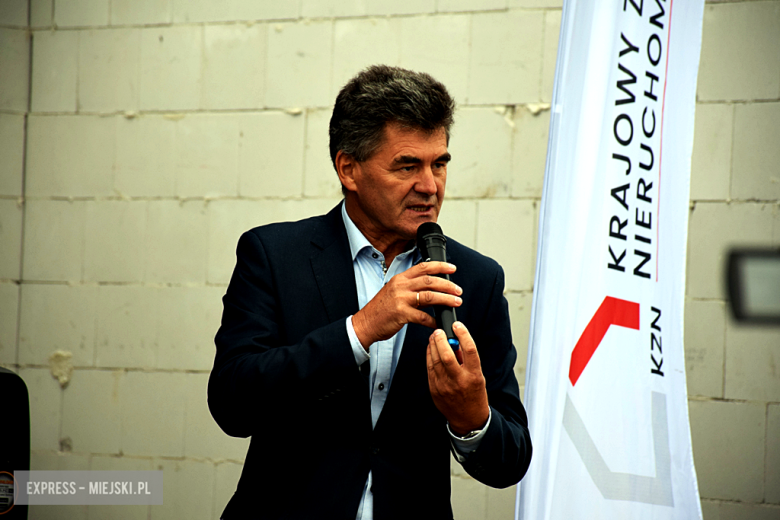 Wmurowanie kamienia węgielnego pod budowę bloku wielorodzinnego w Złotym Stoku