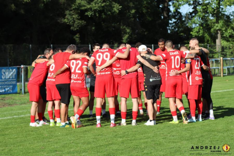 Klasa okręgowa: Zjednoczeni Zarów 1:3 (1:0) Zamek Kamieniec Zabkowicki
